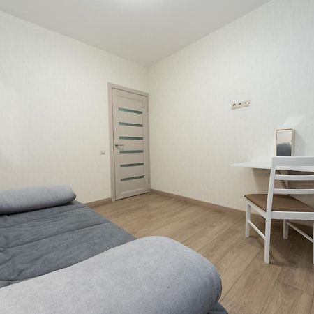 Apartments Riviera,20 Минут От Центра Kiev Exteriör bild